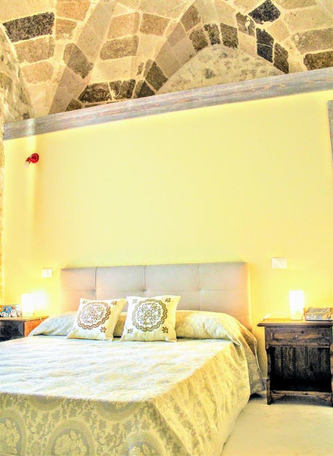 Dimora Vico Dei Nohi Bed & Breakfast